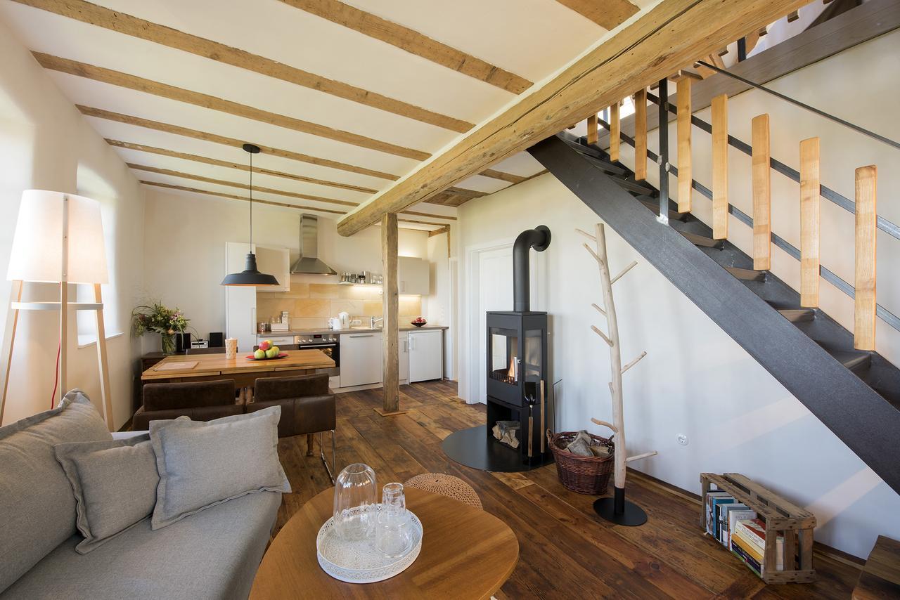 Burggarten Appartements Neuleiningen Ngoại thất bức ảnh