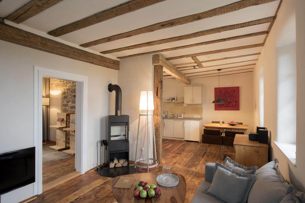 Burggarten Appartements Neuleiningen Ngoại thất bức ảnh
